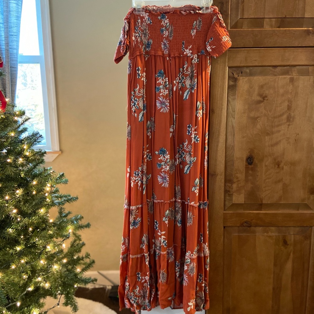 Off the shoulder maxi dress